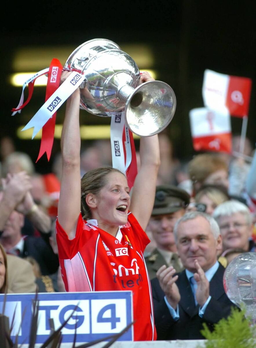 Juliet Murphy raises the Brendan Martin Cup. Picture: Eddie O'Hare Juliet Murphy raises the Brendan Martin Cup. Picture: Eddie O'Hare