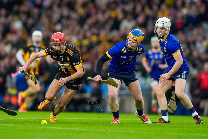 Conor Hogan of Kilbrittain in action against Oisín Moylan of Easkey. Picture: Inpho/James Lawlor