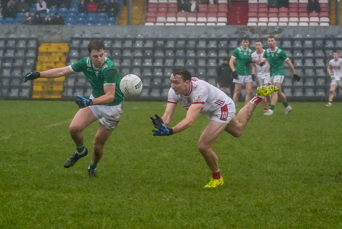 Cork's Seán Meehan moves away from Tony McCarthy of Limerick. Picture: Noel Sweeney Cork's Seán Meehan moves away from Tony McCarthy of Limerick. Picture: Noel Sweeney