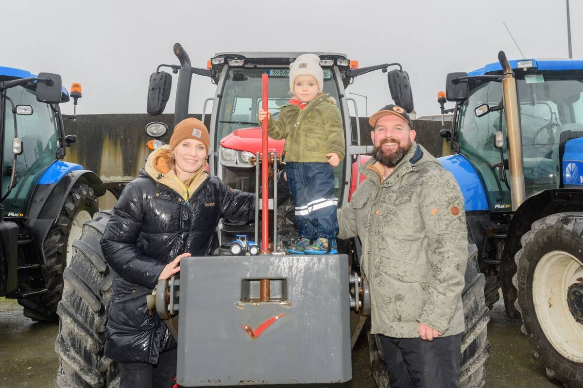 Norma O'Sullivan, Seanan O'Brien- O'Sullivan and Shane O'Brien (Ballyhooly, Cork).