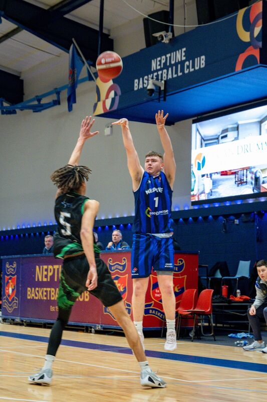 Neptune’s Dylan O’Rourke puts up a shot. Pictur:e Chani Anderson
