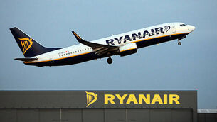 Ryanair profit