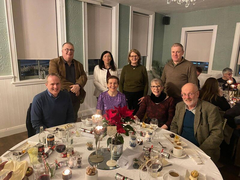 Bail de na coistí forbartha éagsúla a bhíonn ag obair ar son an phobail sna sráid bhailte éagsúla.