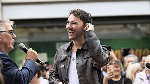 Cian Ducrot and David Gray announce Irish concerts