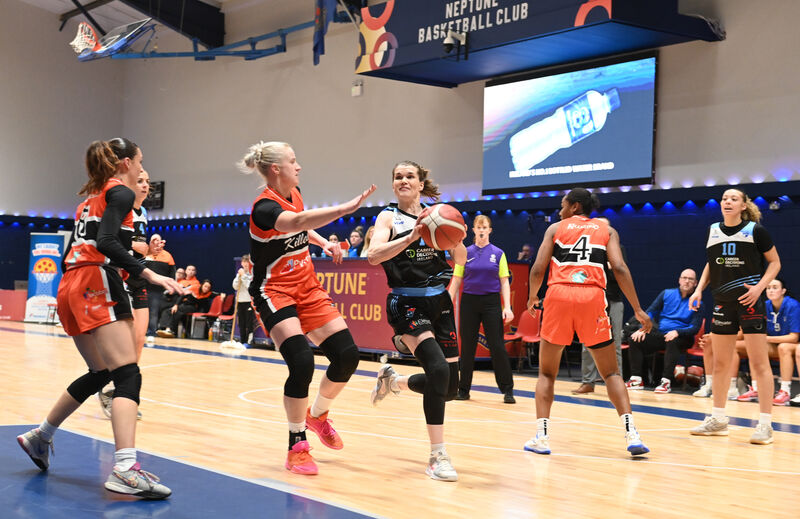  Claire O'Sullivan breaks for UCC Glanmire in the first quarter against Killester. Picture: Larry Cummins