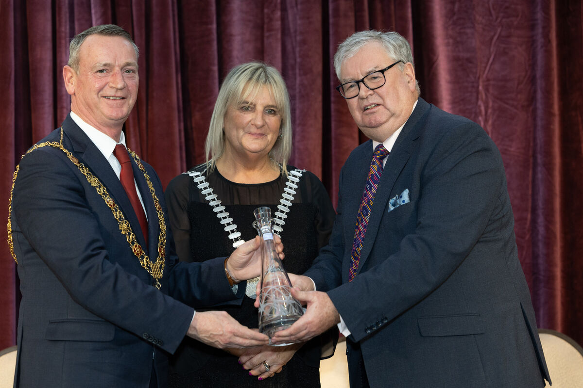 Joe Duffy, recipient of the honorary Cork person award, with the Lord Mayor of Cork, councillor Fergal Dennehy, and Mayor of County Cork councillor Mary Linehan Foley. Picture: Darragh Kane Joe Duffy, recipient of the honorary Cork person award, with the Lord Mayor of Cork, councillor Fergal Dennehy, and Mayor of County Cork councillor Mary Linehan Foley. Picture: Darragh Kane