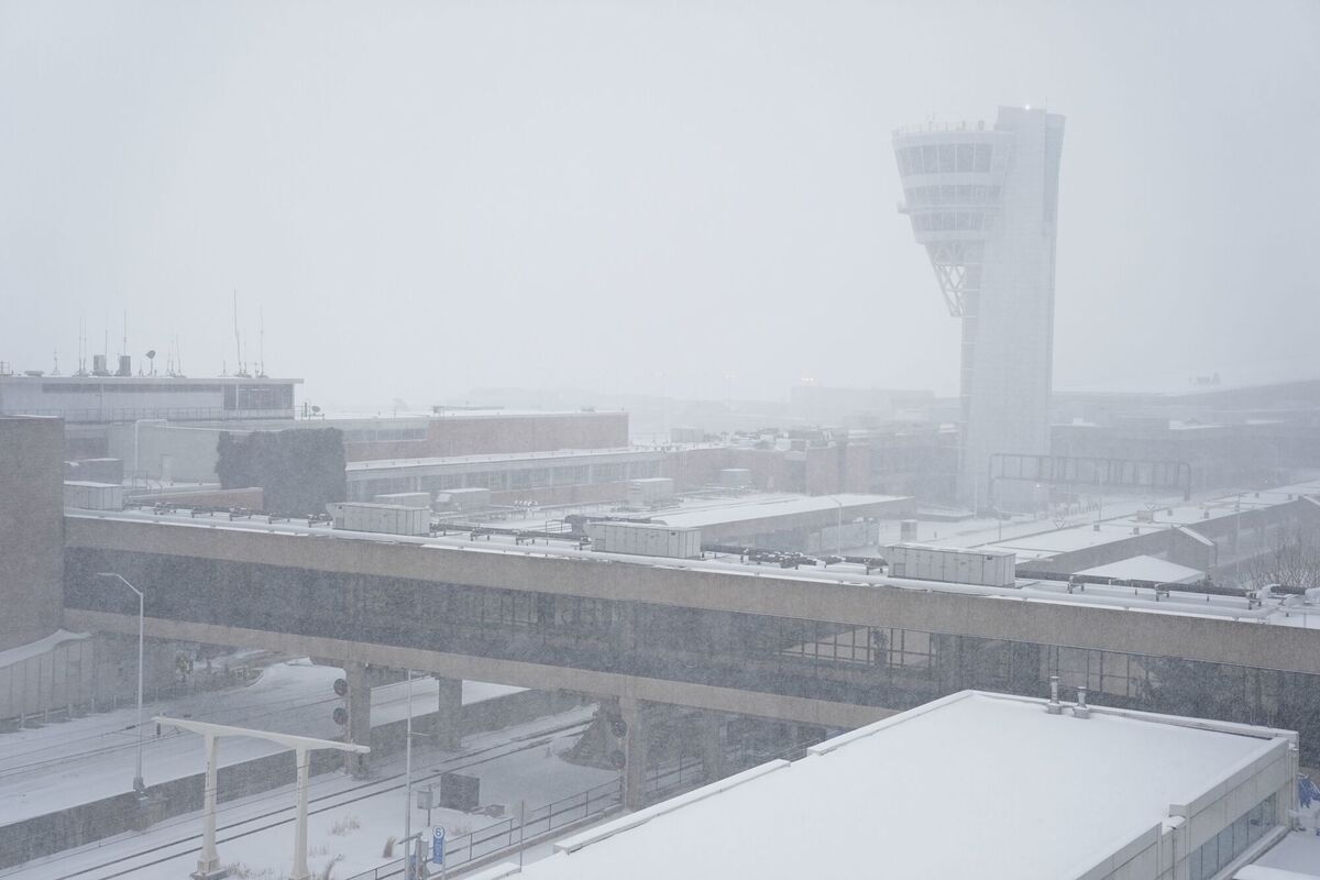 Snow storms are sweeping across the US, grounding flights. (AP Photo/Matt Rourke)