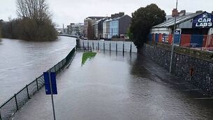 Flooding closes roads and disrupts travel across Tipperary, Wexford, and Kilkenny Flooding closes roads and disrupts travel across Tipperary, Wexford, and Kilkenny