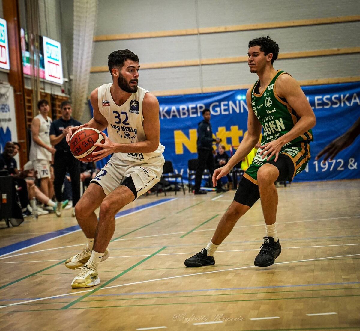 Darragh O’Sullivan in possession with his new club BMS Herlev at a recent game in the Ballerup Super Arena. Darragh O’Sullivan in possession with his new club BMS Herlev at a recent game in the Ballerup Super Arena.