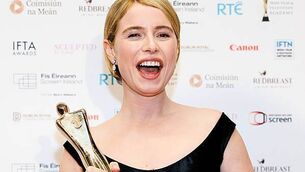 It’s an honour to come home, says emotional Jessie Buckley as she picks up award