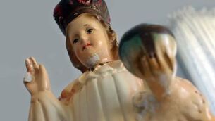 <p>People who felt the Infant of Prague had an important role to play in ensuring a fine day for a christening, a confirmation, or a wedding, would put the statue out the night before an event. </p>