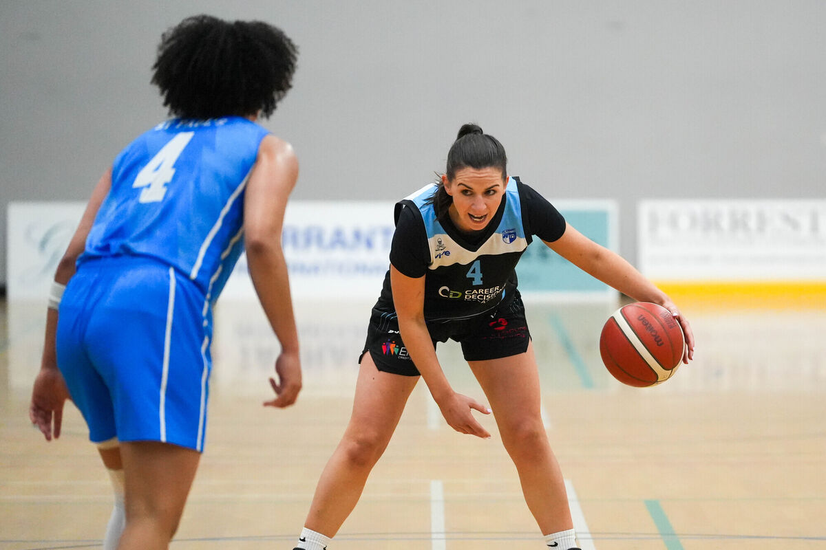Glanmire's Aine McKenna ponders her next move as Killarney's Tara Cousins closes in. Picture: Noel Sweeney