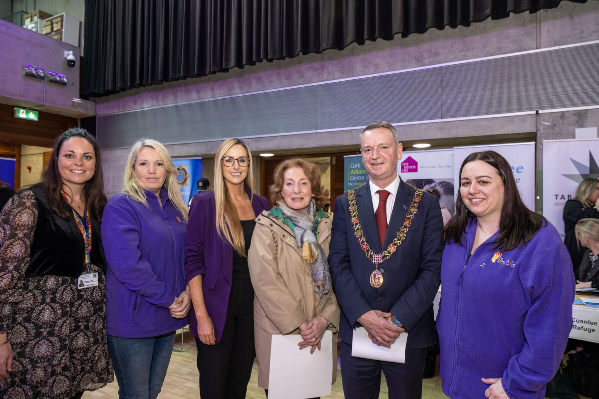 Catherine Foley, Cork City Council; Sonia Sheehan, Shine A Light; Ruth Lynch, Cork City Council; Kathleen Lynch; Lord Mayor of Cork, Cllr. Fergal Dennehy and Lisa Towler, Shine A Light.