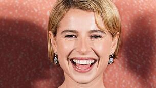 Jessie Buckley says she is ‘lover of cats’ as actress clarifies earlier comments