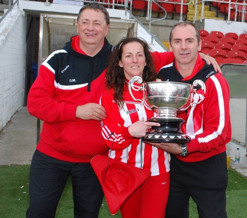 Dan Murray (left) pictured with Sean and Sandra Long 