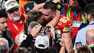 Travis Kelce says fiancee Taylor Swift helped motivate him to re-sign for Chiefs